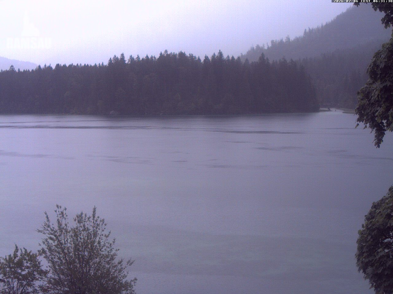 Archived image Webcam View to lake Hintersee