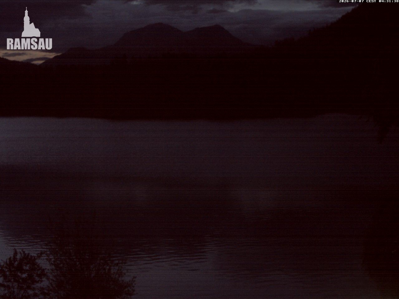Archived image Webcam View to lake Hintersee