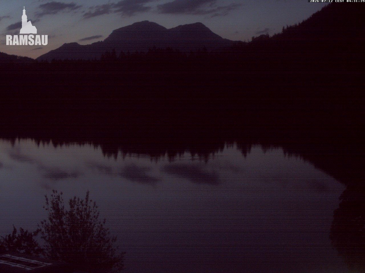 Archived image Webcam View to lake Hintersee