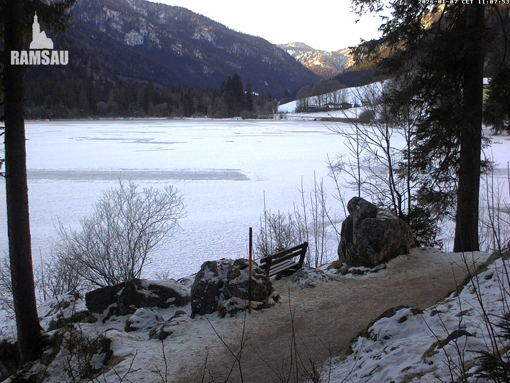 Archived image Webcam Luitpoldweg at lake Hintersee near Ramsau