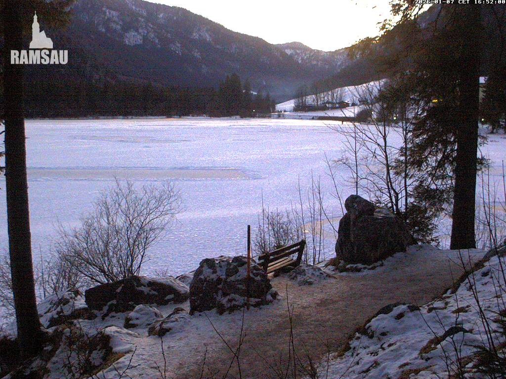 Archived image Webcam Luitpoldweg at lake Hintersee near Ramsau