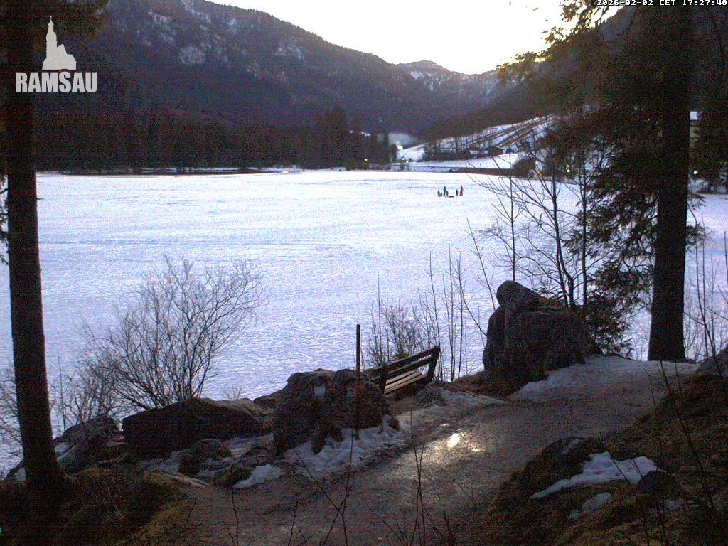 Archived image Webcam Luitpoldweg at lake Hintersee near Ramsau