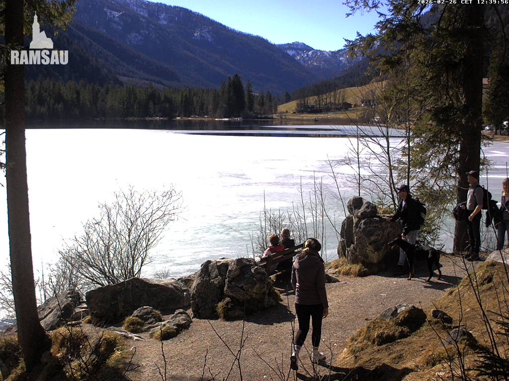 Archived image Webcam Luitpoldweg at lake Hintersee near Ramsau