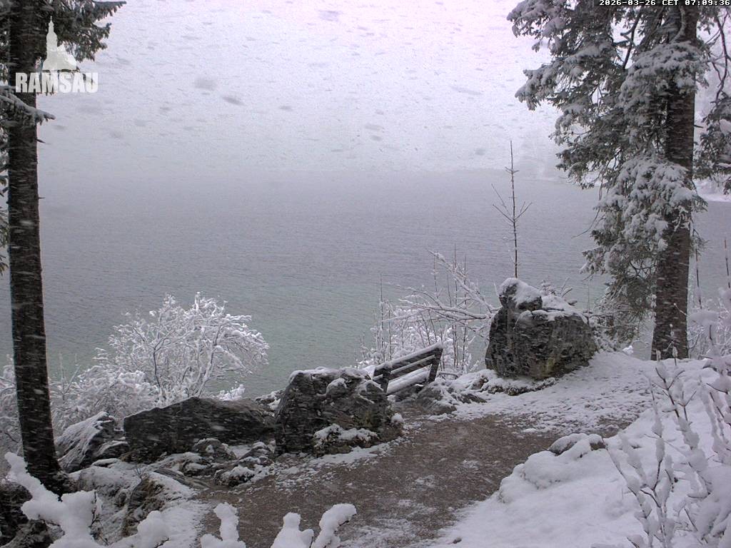 Archived image Webcam Luitpoldweg at lake Hintersee near Ramsau