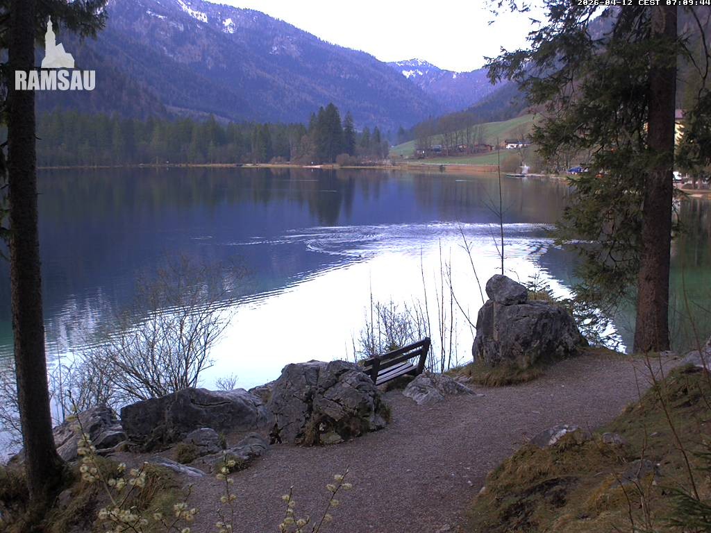 Archived image Webcam Luitpoldweg at lake Hintersee near Ramsau