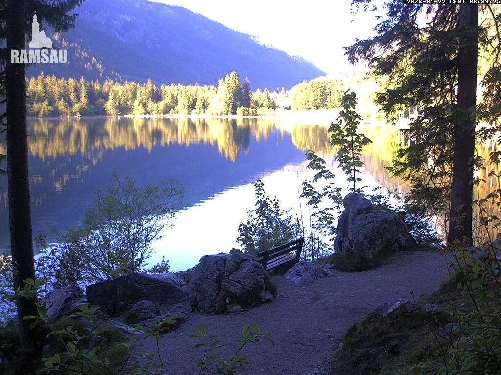 Archived image Webcam Luitpoldweg at lake Hintersee near Ramsau