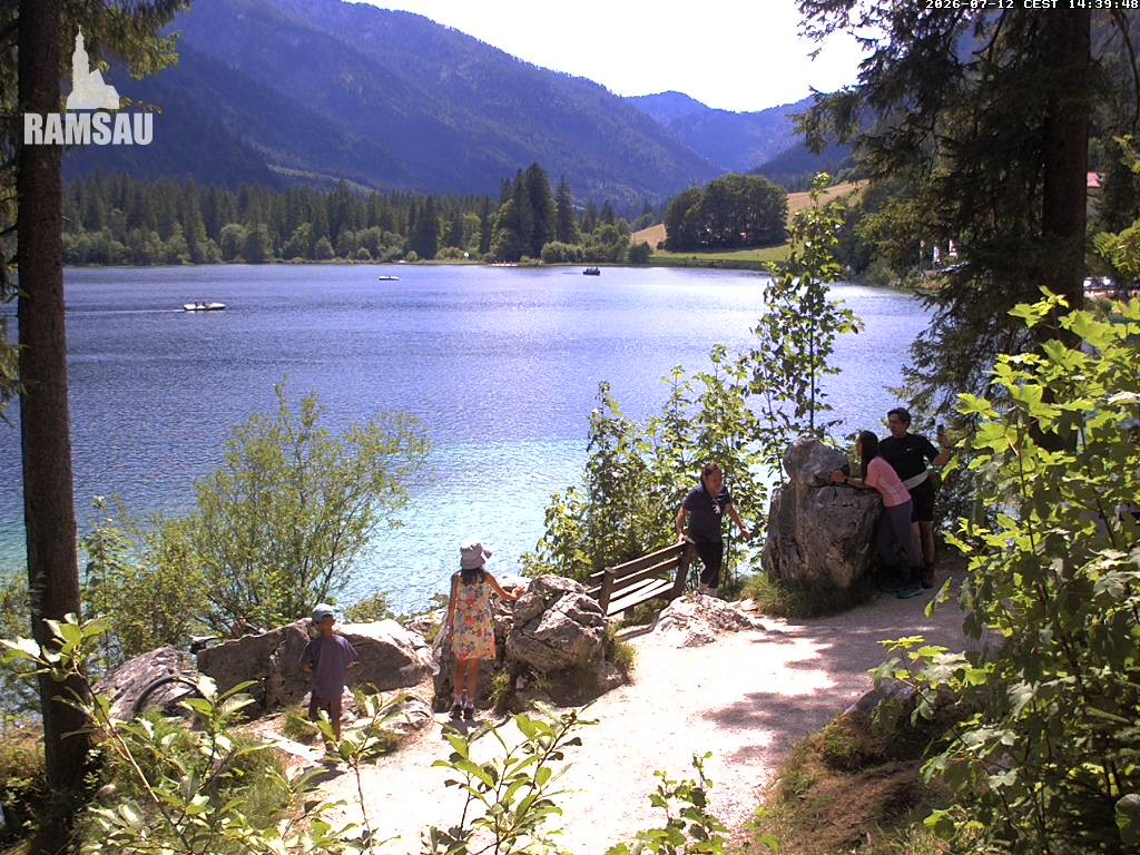 Archived image Webcam Luitpoldweg at lake Hintersee near Ramsau