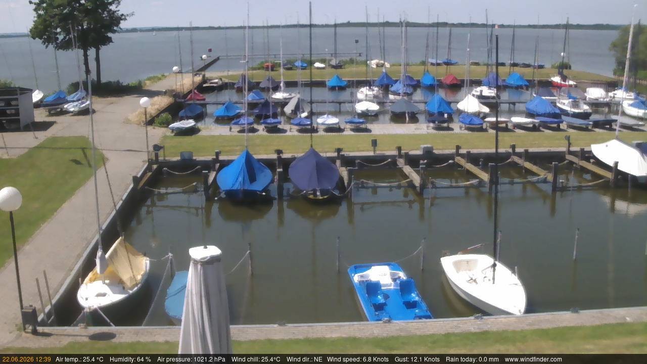Archived image Webcam Lembruch: View Sailing Club Duemmer