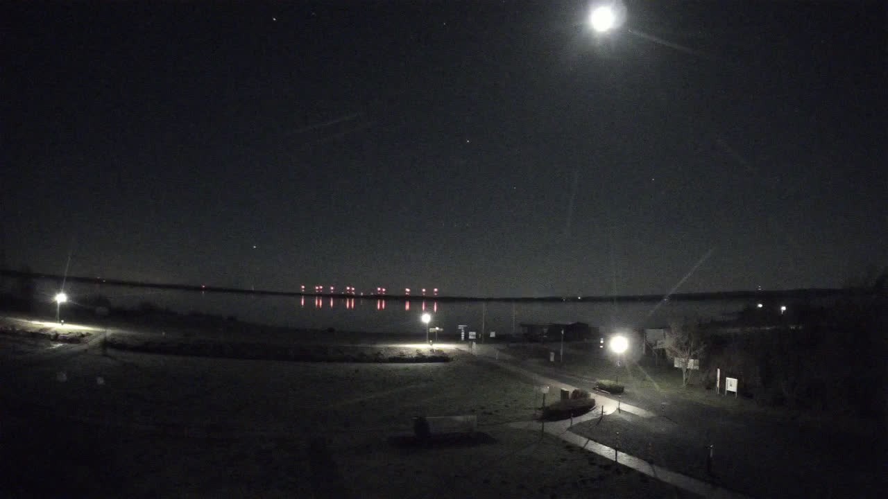 Archived image Webcam Lembruch: Lakeview from Hotel Strandlust