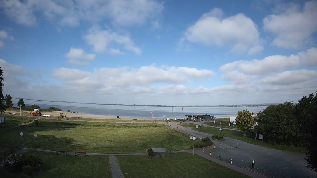 Archived image Webcam Lembruch: Lakeview from Hotel Strandlust