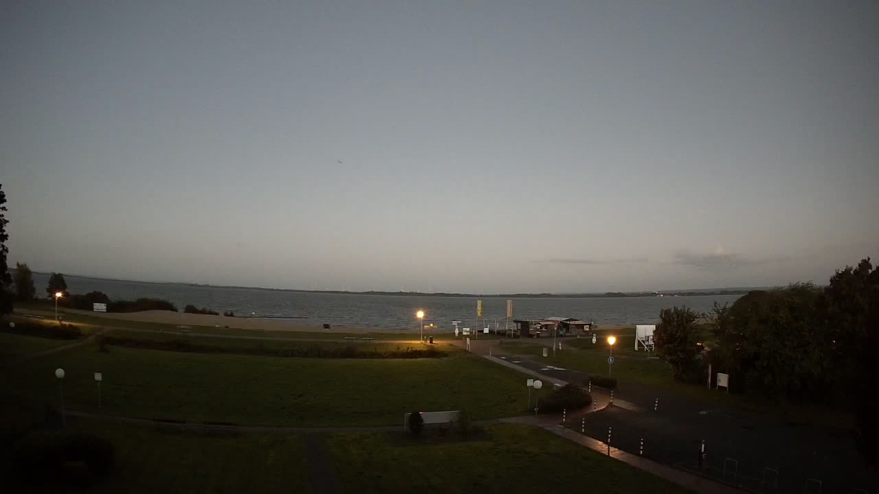Archived image Webcam Lembruch: Lakeview from Hotel Strandlust