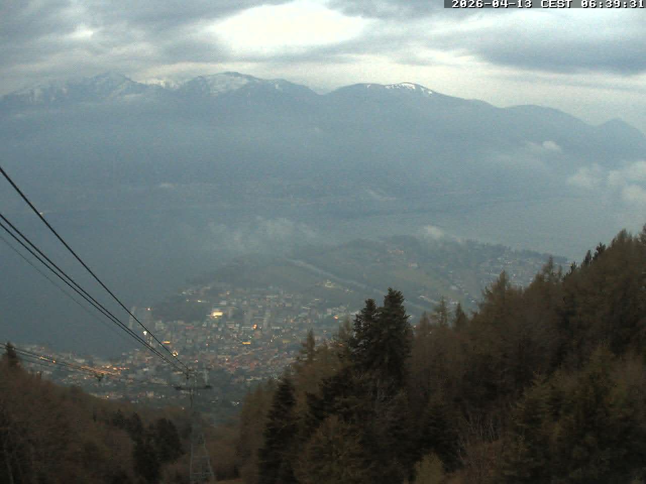 Archived image Webcam Cardada: View Aerialtram
