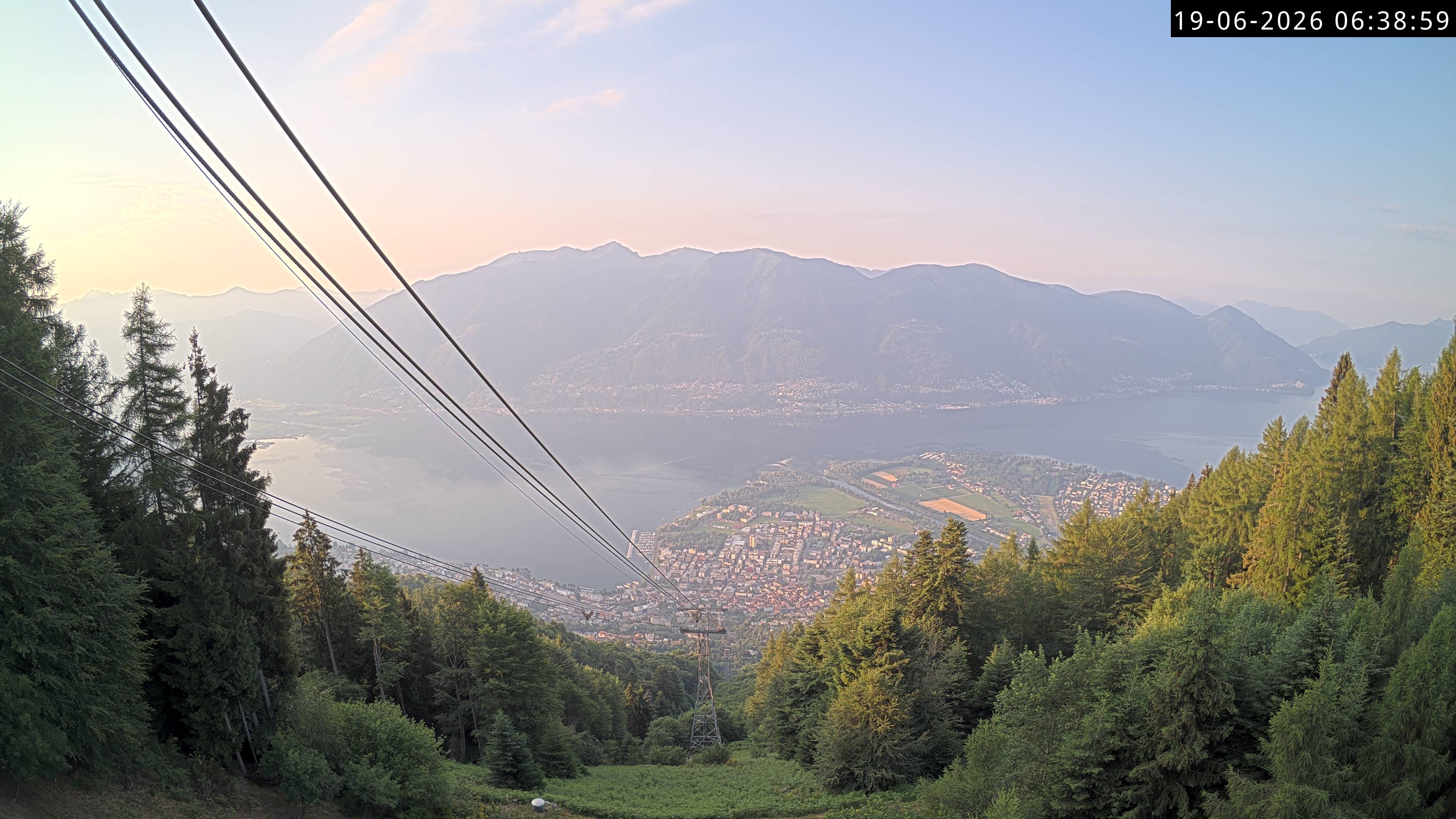 Archiv Foto Webcam Cardada: Blick Seilbahn
