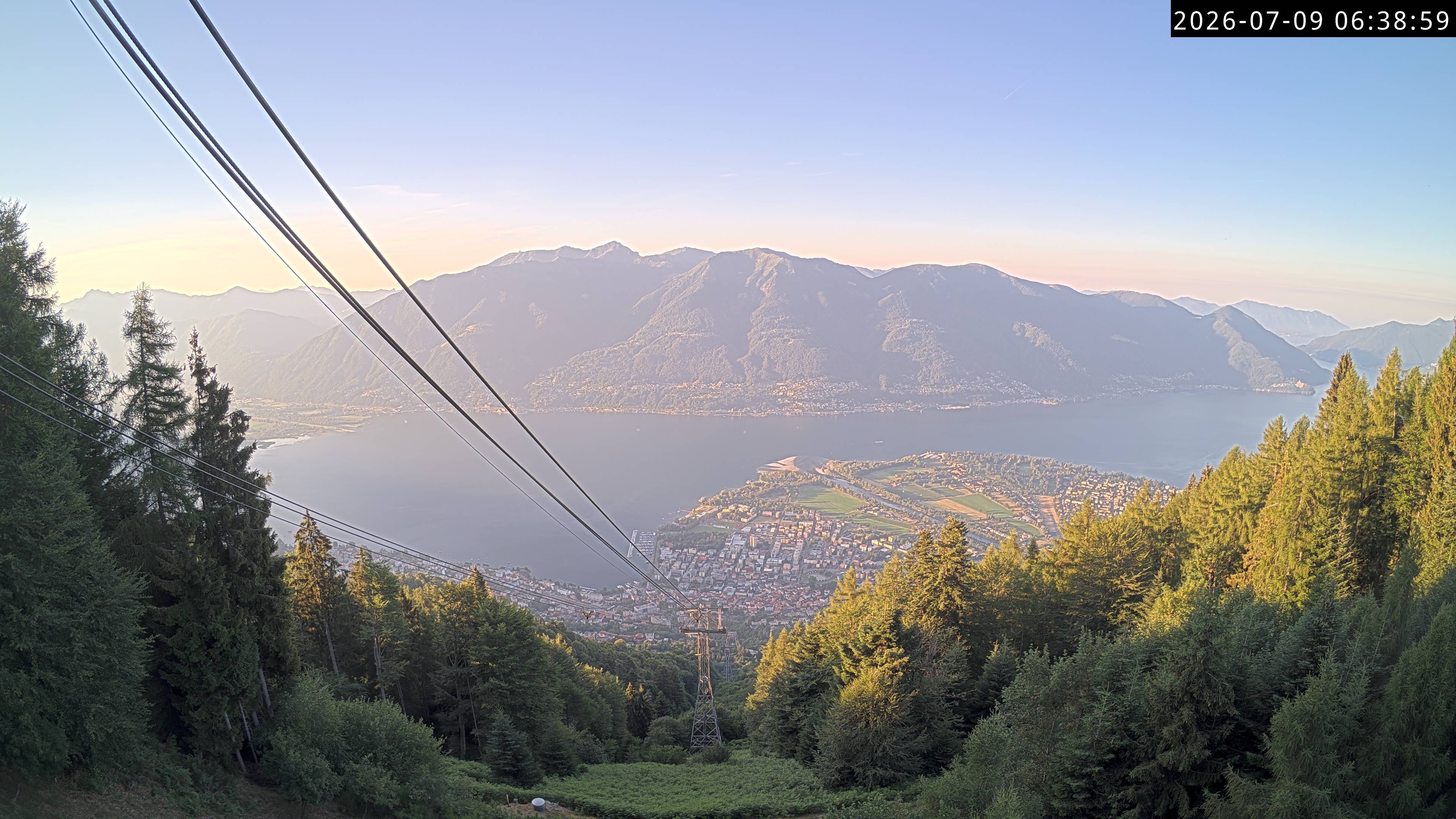Archiv Foto Webcam Cardada: Blick Seilbahn