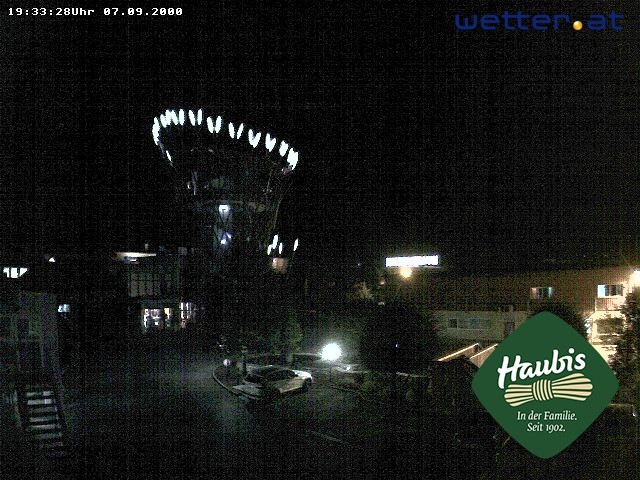 Archived image Webcam Bread-World Haubiversum in Petzenkirchen
