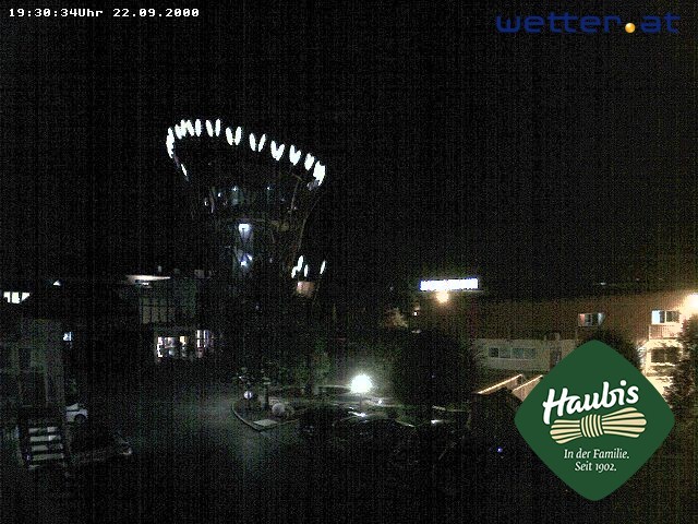 Archived image Webcam Bread-World Haubiversum in Petzenkirchen