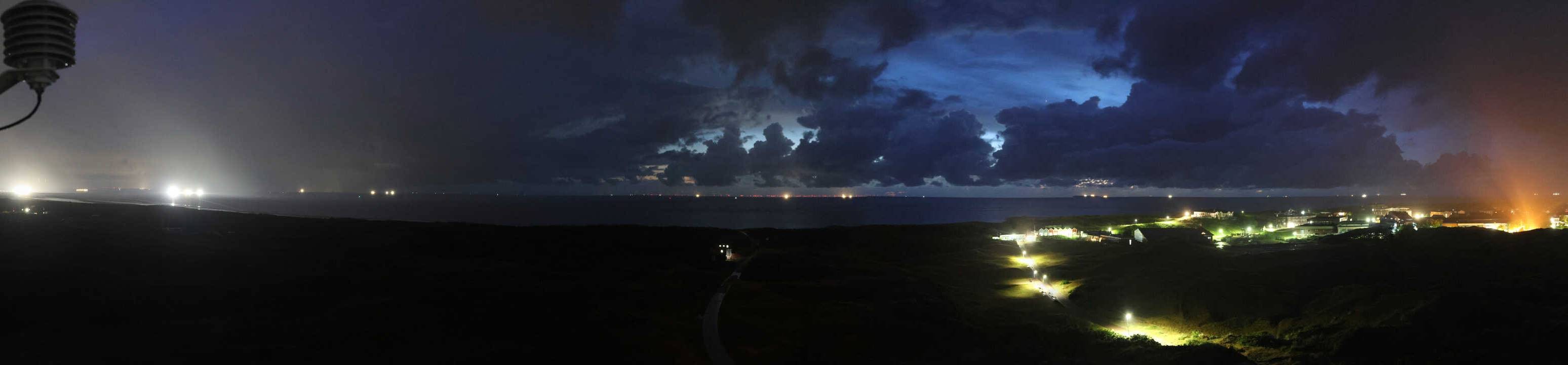 Archiv Foto Webcam Panoramablick über den Badestrand Langeoog
