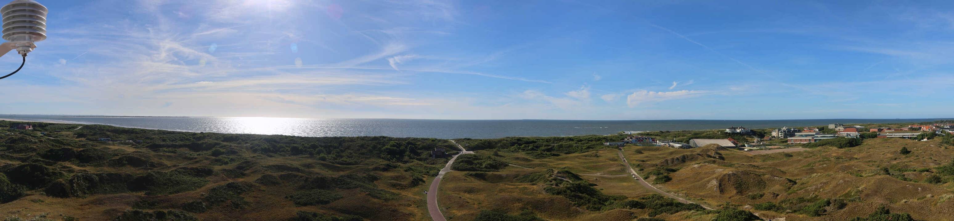 Archived image Webcam Panorama view to the beach of Langeoog
