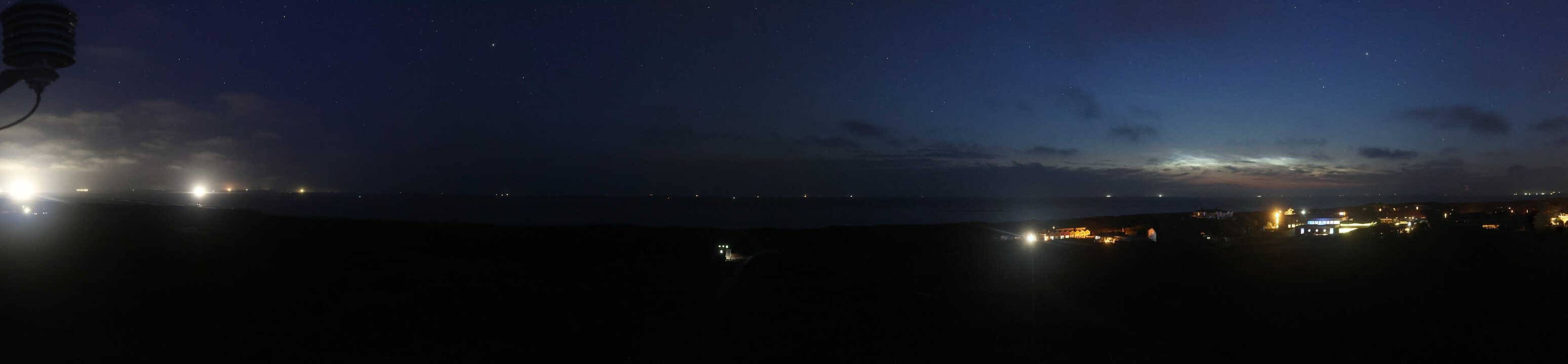 Archived image Webcam Panorama view to the beach of Langeoog