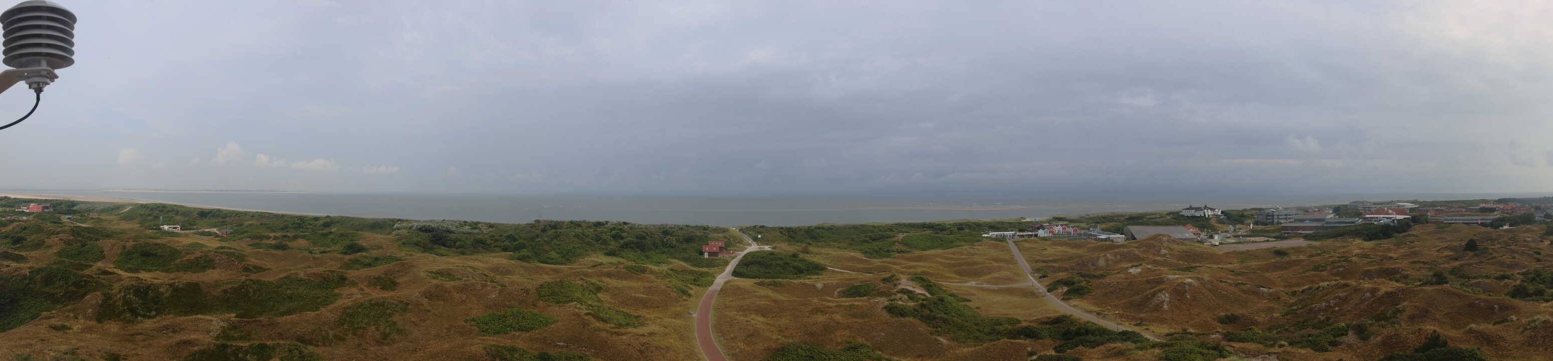 Archived image Webcam Panorama view to the beach of Langeoog
