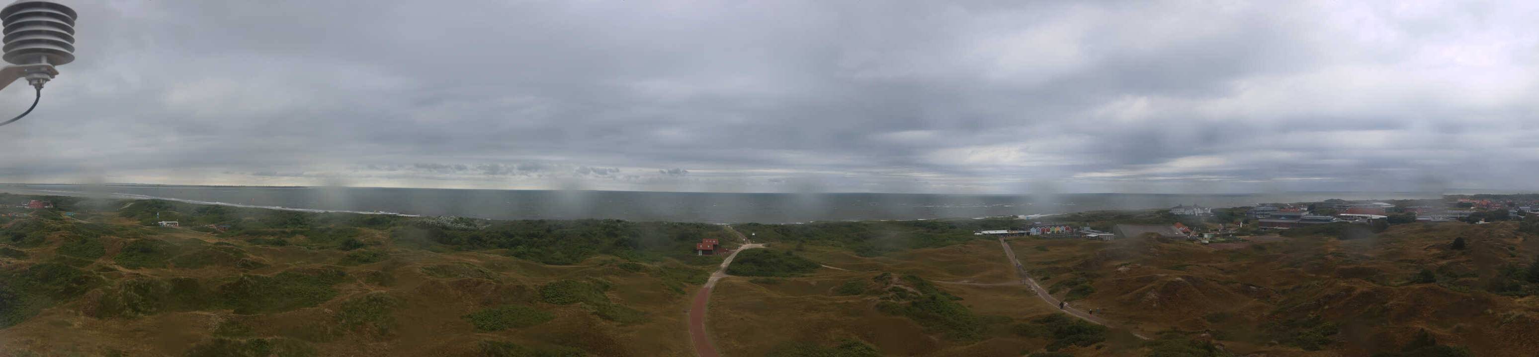 Archived image Webcam Panorama view to the beach of Langeoog
