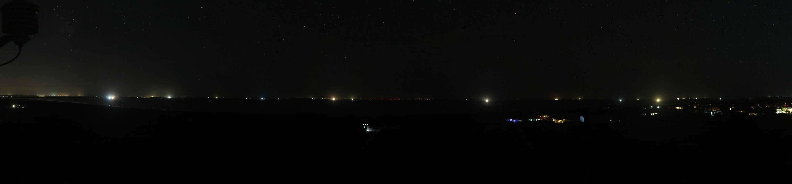 Archived image Webcam Panorama view to the beach of Langeoog
