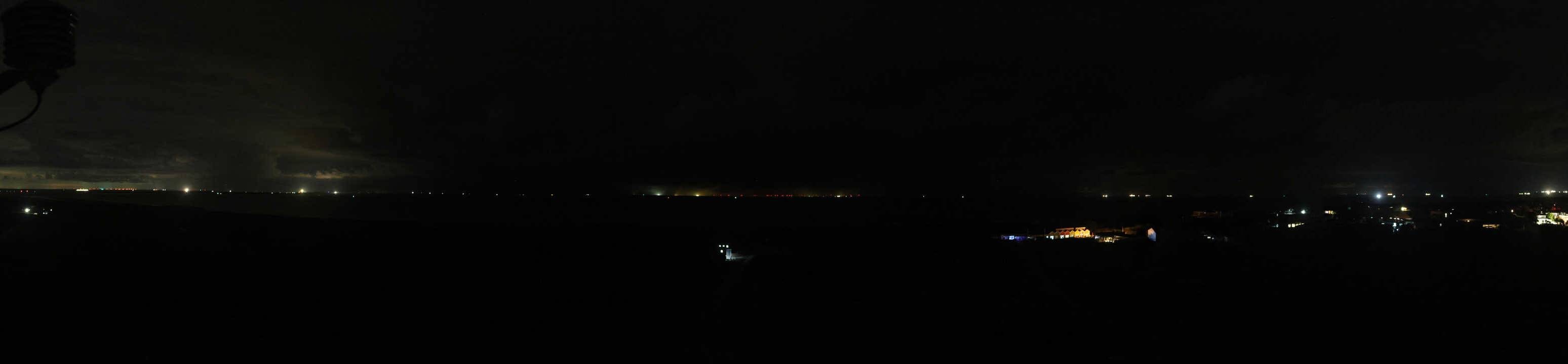 Archived image Webcam Panorama view to the beach of Langeoog