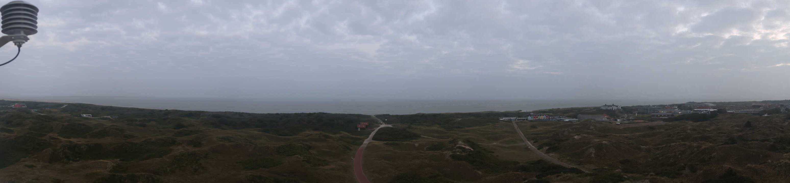 Archived image Webcam Panorama view to the beach of Langeoog