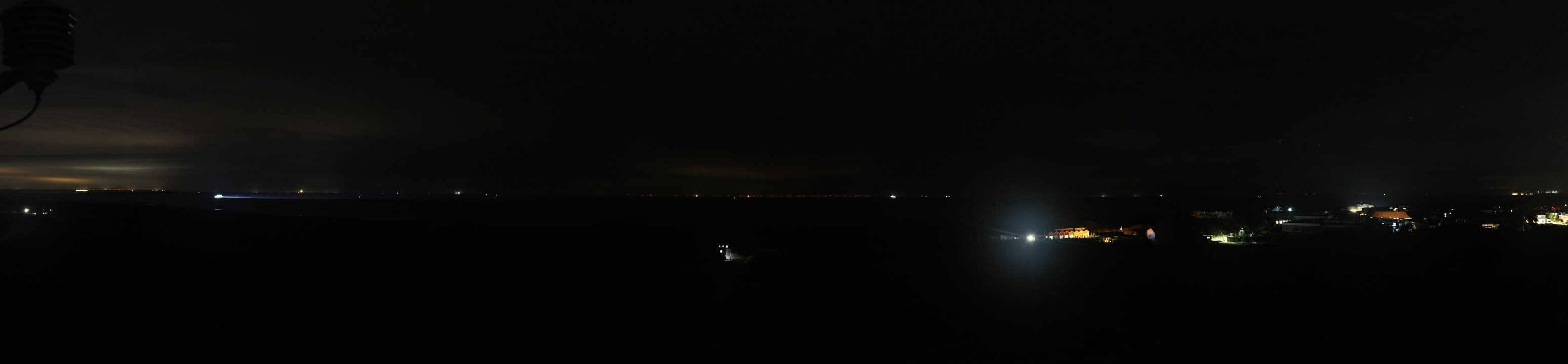 Archived image Webcam Panorama view to the beach of Langeoog