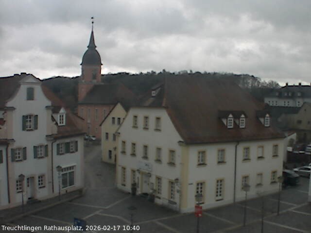 Archiv Foto Webcam Treuchtlingen Rathausplatz