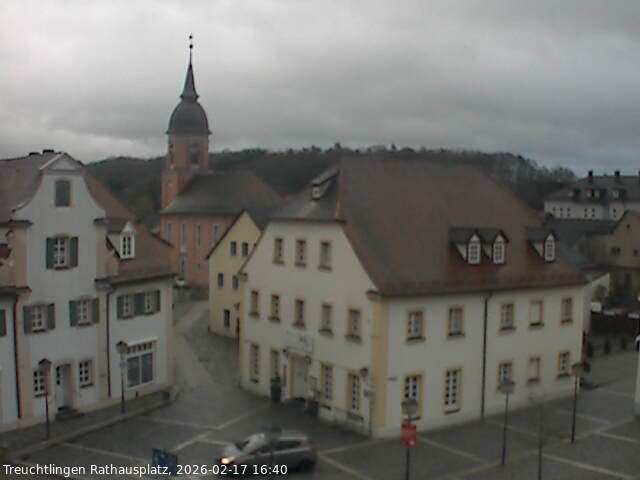 Archiv Foto Webcam Treuchtlingen Rathausplatz