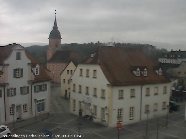Archiv Foto Webcam Treuchtlingen Rathausplatz