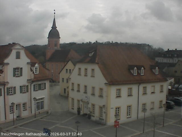Archiv Foto Webcam Treuchtlingen Rathausplatz