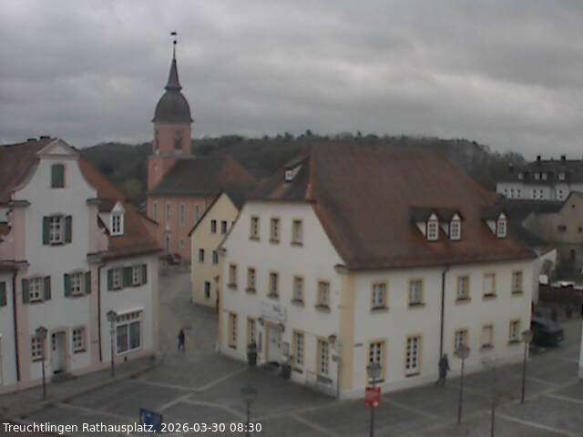 Archiv Foto Webcam Treuchtlingen Rathausplatz