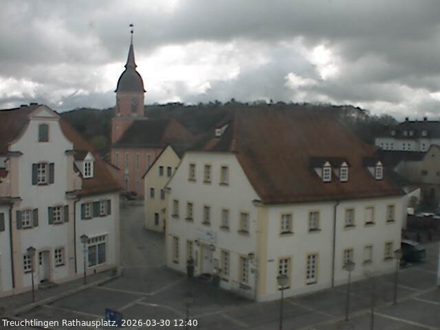 Archiv Foto Webcam Treuchtlingen Rathausplatz