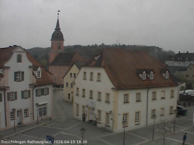 Archiv Foto Webcam Treuchtlingen Rathausplatz