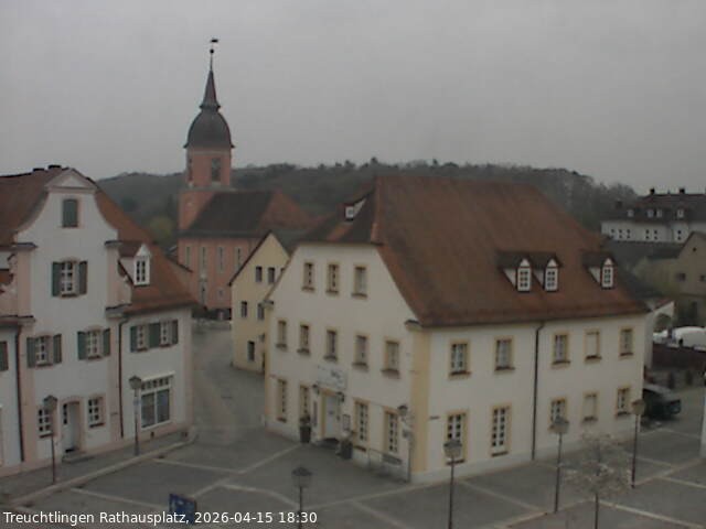 Archiv Foto Webcam Treuchtlingen Rathausplatz