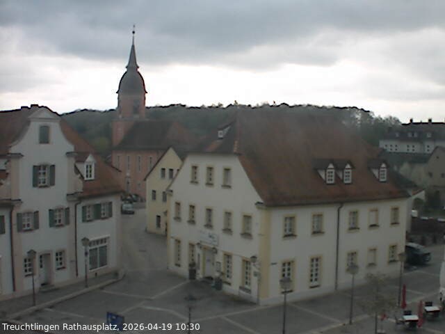 Archiv Foto Webcam Treuchtlingen Rathausplatz