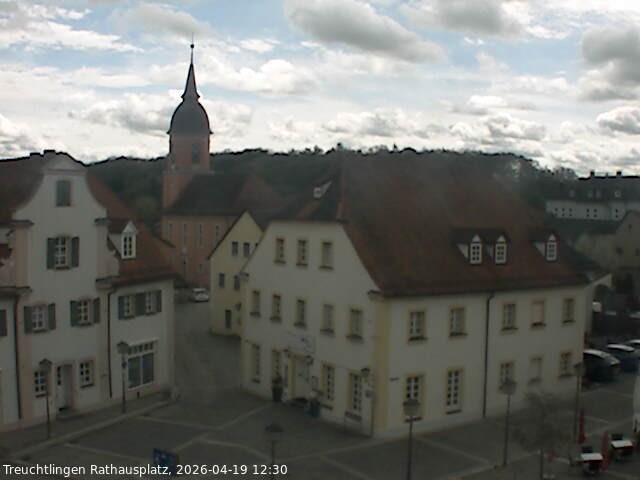Archiv Foto Webcam Treuchtlingen Rathausplatz