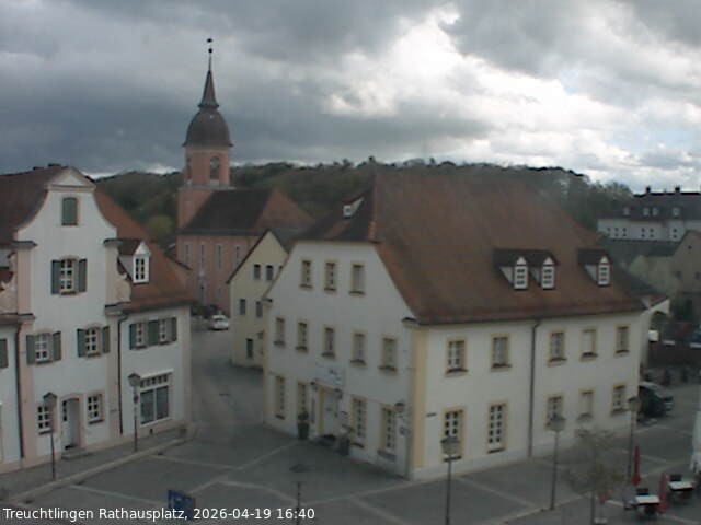 Archiv Foto Webcam Treuchtlingen Rathausplatz