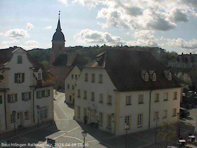 Archiv Foto Webcam Treuchtlingen Rathausplatz