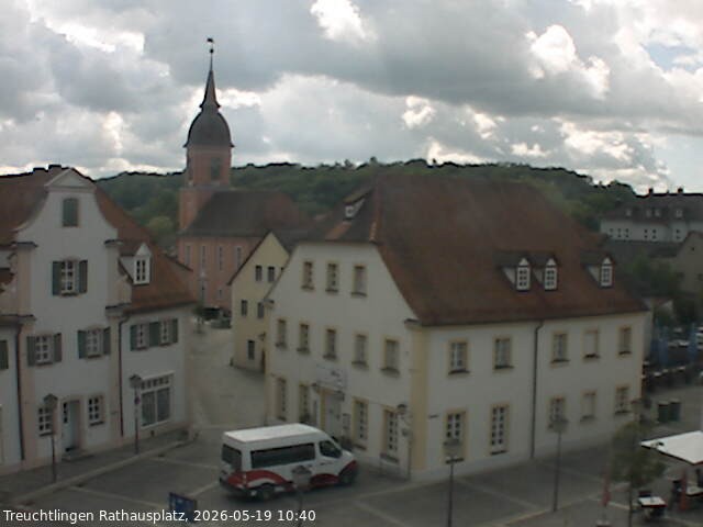 Archiv Foto Webcam Treuchtlingen Rathausplatz