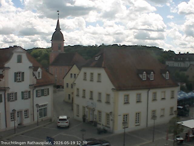 Archiv Foto Webcam Treuchtlingen Rathausplatz