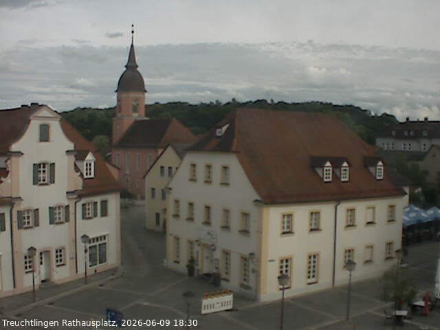 Archiv Foto Webcam Treuchtlingen Rathausplatz
