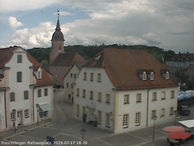 Archiv Foto Webcam Treuchtlingen Rathausplatz