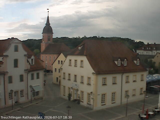Archiv Foto Webcam Treuchtlingen Rathausplatz