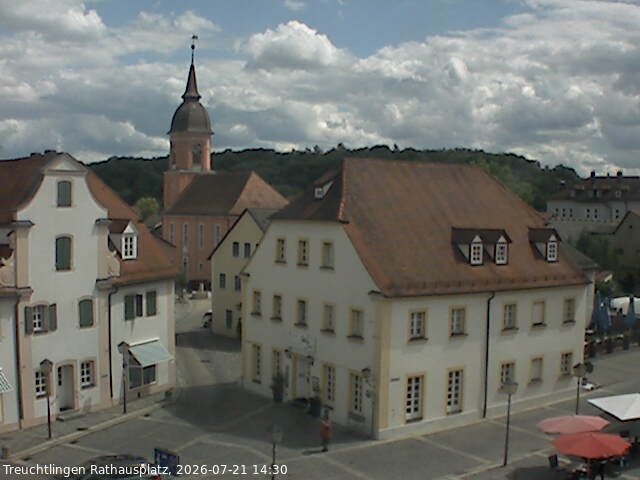 Archiv Foto Webcam Treuchtlingen Rathausplatz