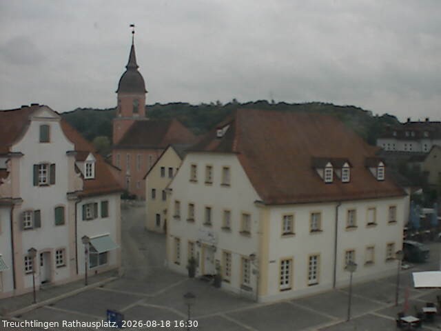 Archiv Foto Webcam Treuchtlingen Rathausplatz