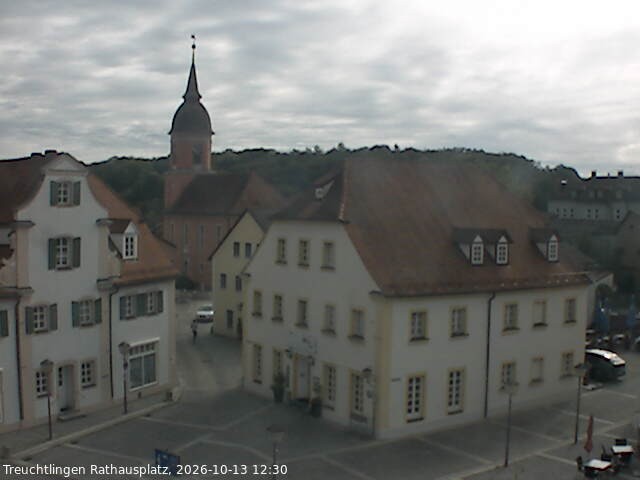 Archiv Foto Webcam Treuchtlingen Rathausplatz