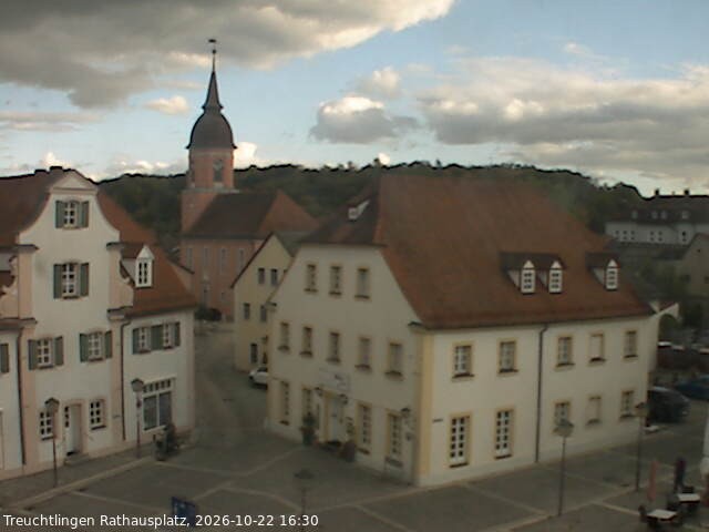 Archiv Foto Webcam Treuchtlingen Rathausplatz